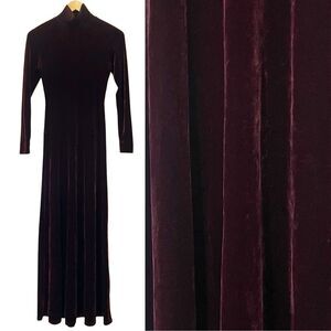 Vintage Bruno Duluc Long Fitted Burgundy Stretch Velvet Maxi Dress Size Medium